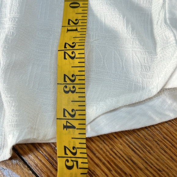 Wit & Wisdom white sleeveless blouse. Size XS.  Great condition. - Picture 8 of 11